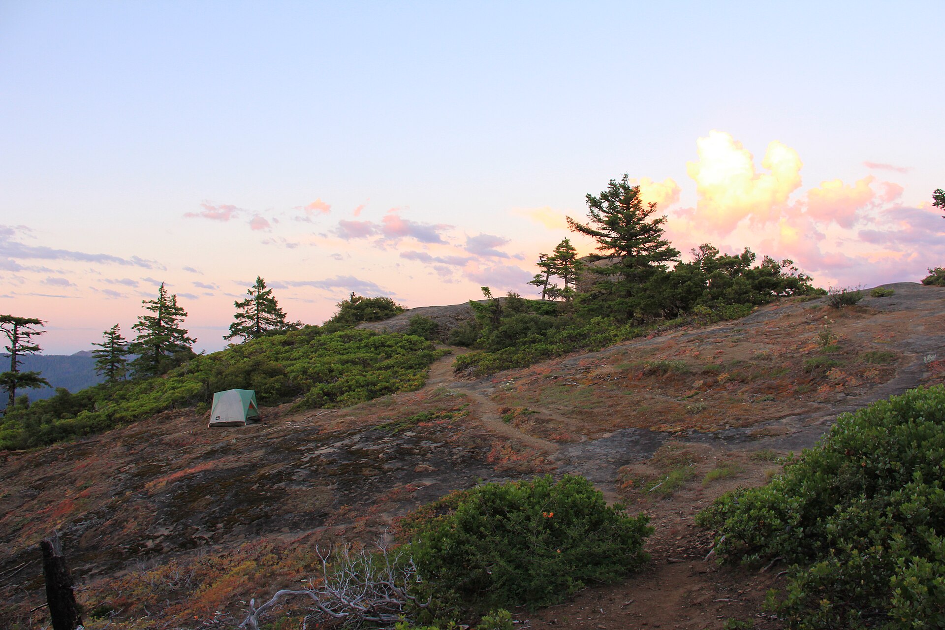 Morning Camp (11407546015)
